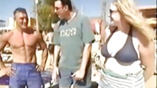 Uma jovem pediu vídeo de pornô brasileiro ao amante que a beijasse.