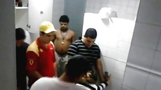 Linda vídeo pornô amador brasileiro menina de vestido vermelho fudida no cuzinho.
